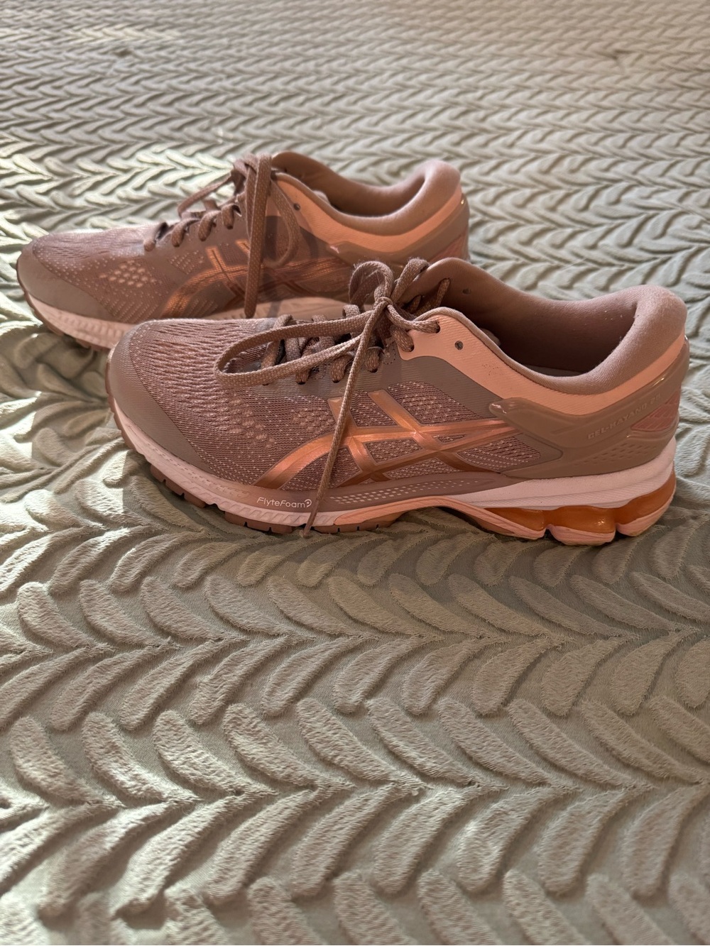 ASICS Women's GEL-KAYANO 26 Rose Pink  Running Sneakers